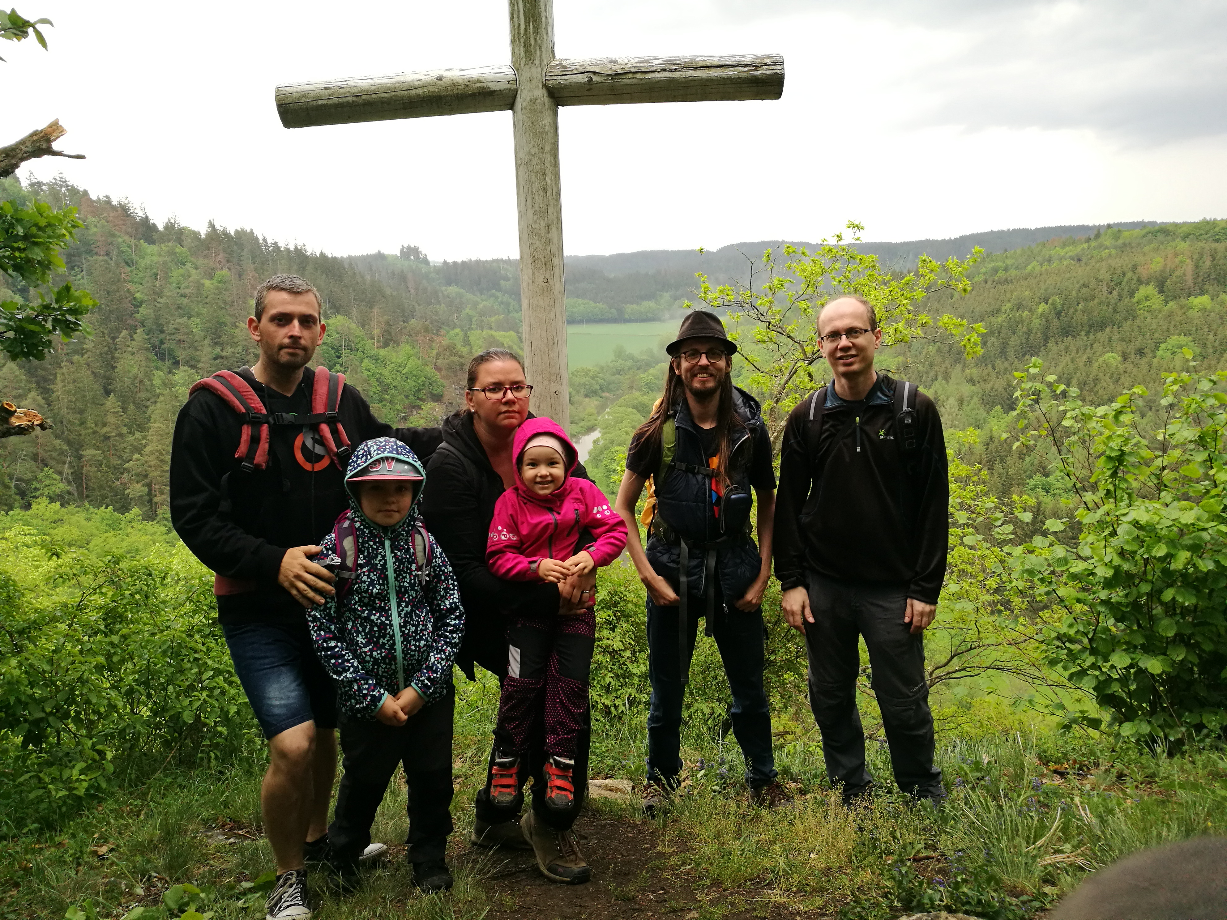 Účastníci výletu 8. 5. 2018 Nejzapomenutější zámek kraje?